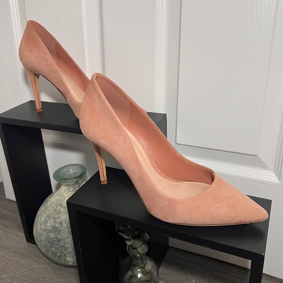 Aldo Chic Blush Pink Suede Pumps - Picture 3 of 7